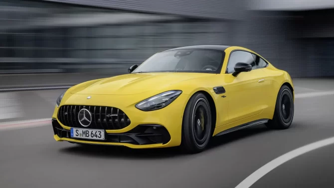 Mercedes-AMG GT43 2025