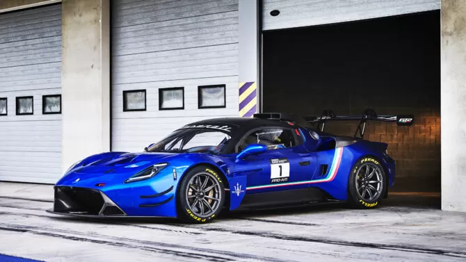 Maserati MC20 GT2